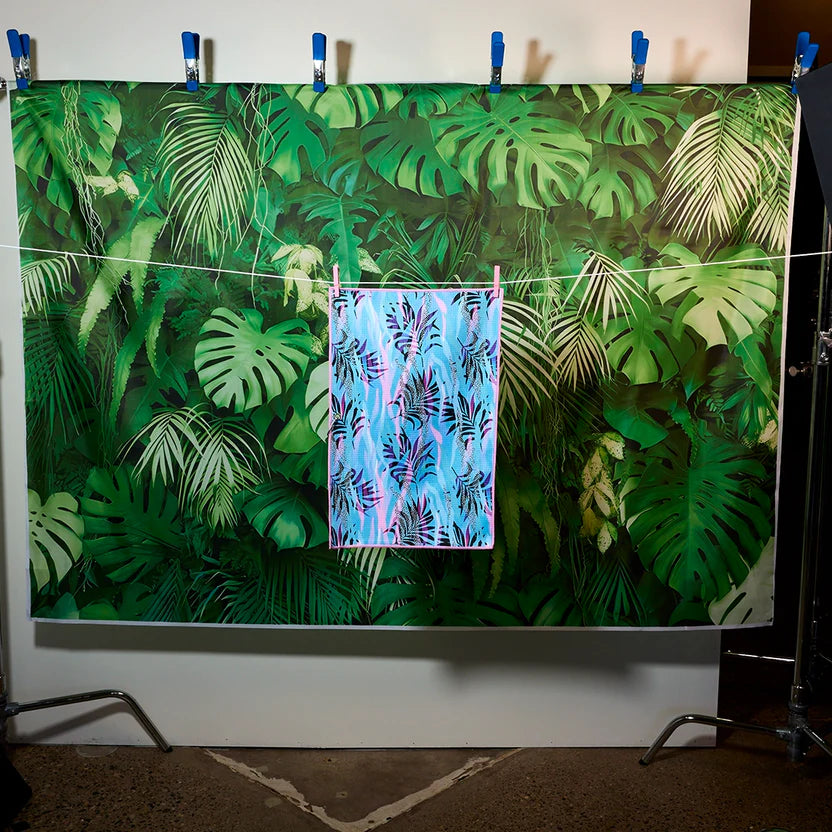 TRENDY TROPICAL GOLF TOWEL
