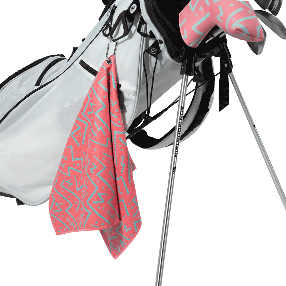 ZESTY ZIGZAG GOLF TOWEL