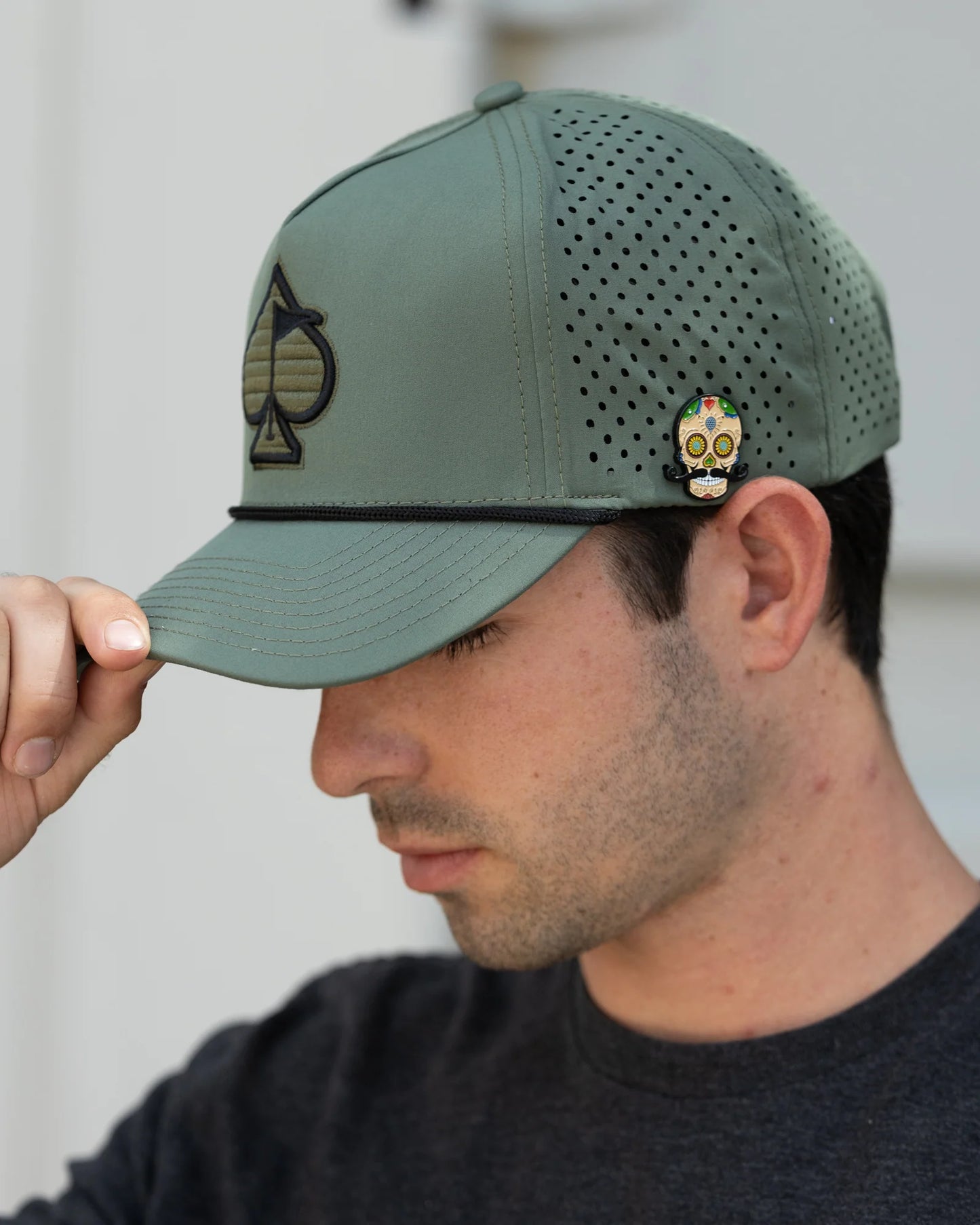 PERFORATED ROPE HAT - OLIVE